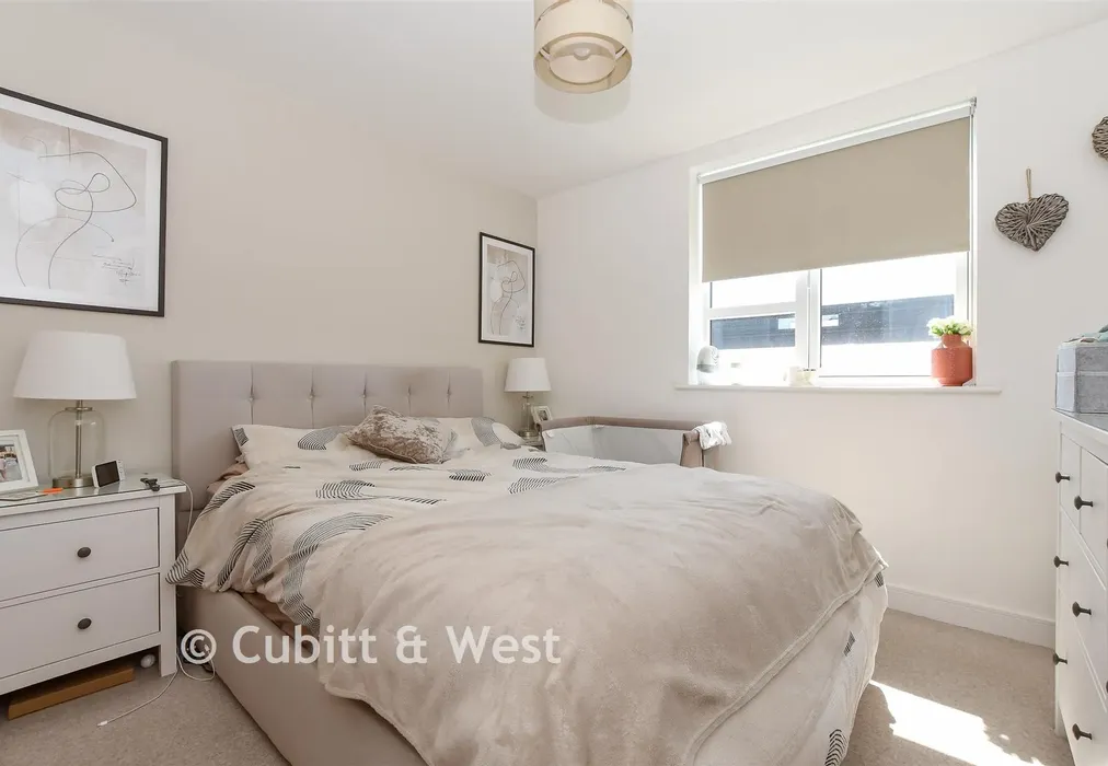 Bedroom 1 - Nailsworth Crescent, Merstham, Surrey - Wards of Kent
