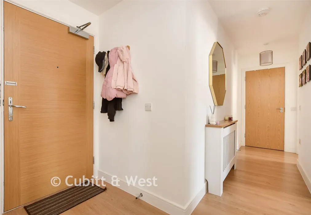 Hallway - Nailsworth Crescent, Merstham, Surrey - Wards of Kent