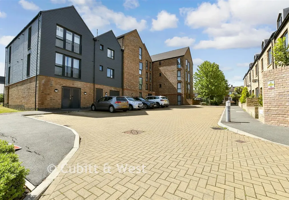 Driveway/Parking* - Nailsworth Crescent, Merstham, Surrey - Wards of Kent
