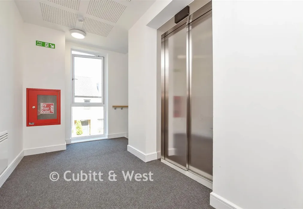 Surrounding Area - Nailsworth Crescent, Merstham, Surrey - Wards of Kent