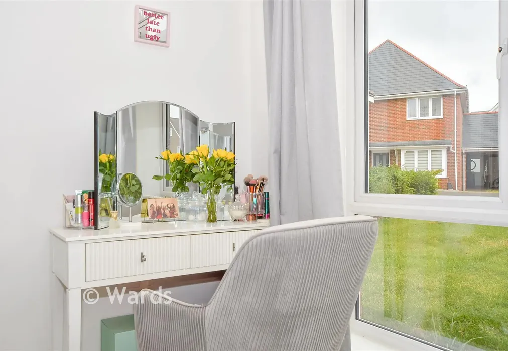 Internal Lifestyle Photograph - Walters Close, Snodland, Kent - Wards of Kent