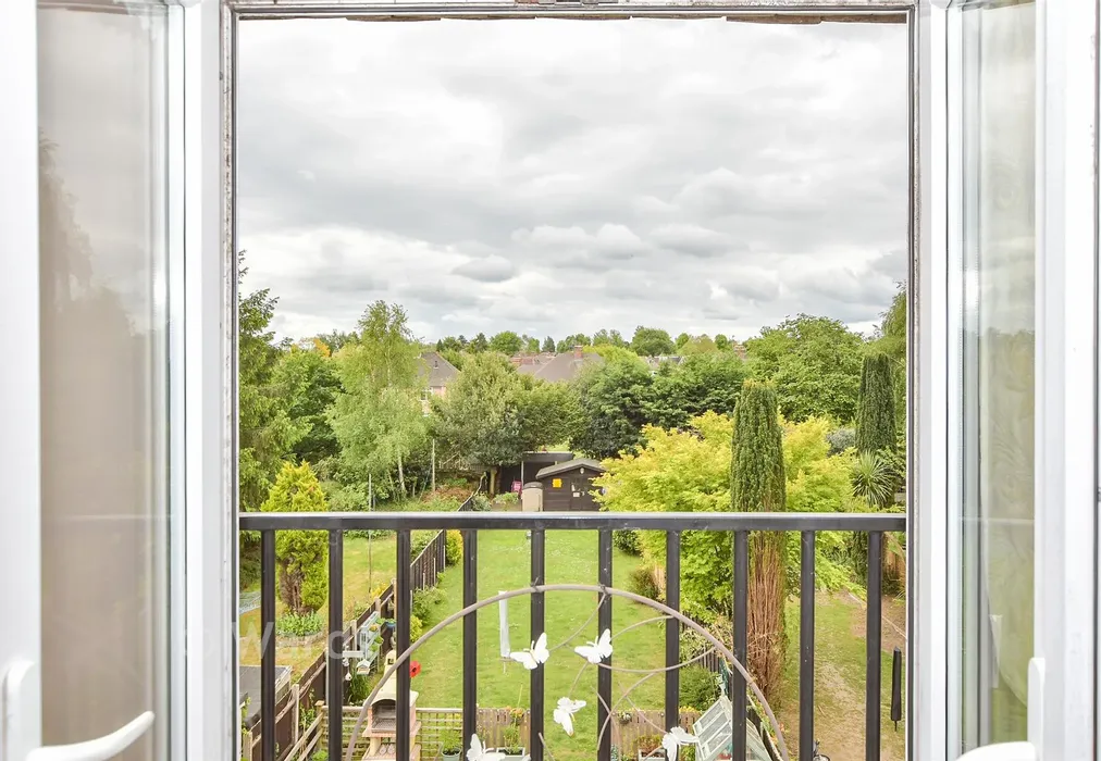 Internal Lifestyle Photograph - Plains Avenue, Maidstone, Kent - Wards of Kent
