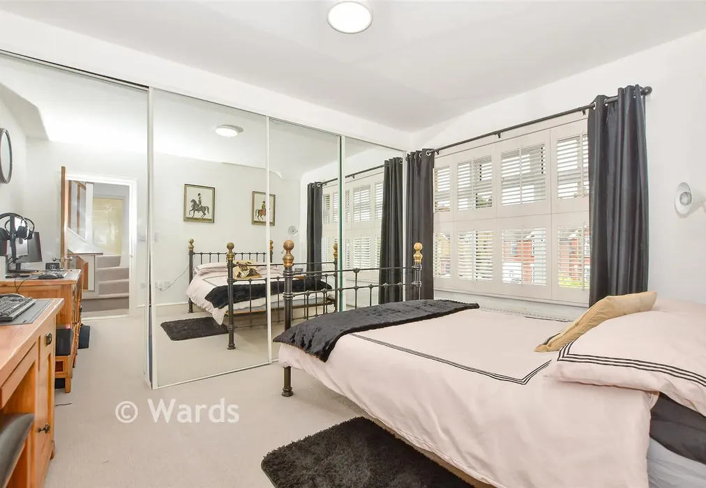 Bedroom 2 - Plains Avenue, Maidstone, Kent - Wards of Kent