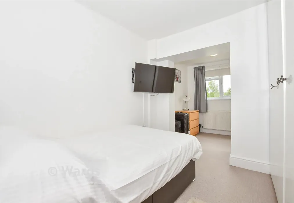 Bedroom 4 - Plains Avenue, Maidstone, Kent - Wards of Kent