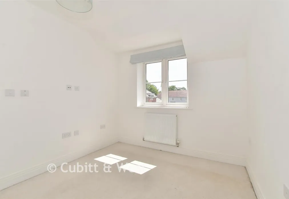 Bedroom 2 - Corden Place, Codmore Hill, Pulborough, West Sussex - Wards of Kent