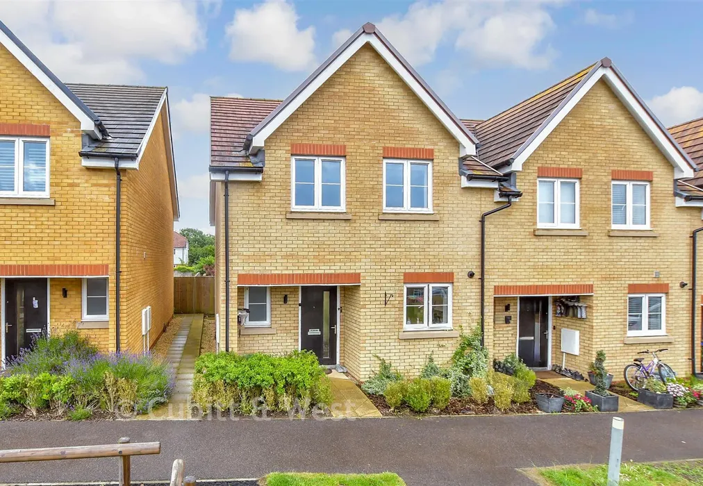 External (Web) - Corden Place, Codmore Hill, Pulborough, West Sussex - Wards of Kent