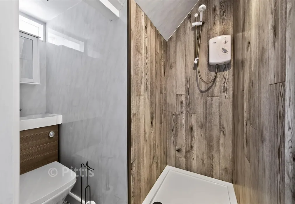 Shower Room - Victoria Road, Freshwater, Isle of Wight - Wards of Kent