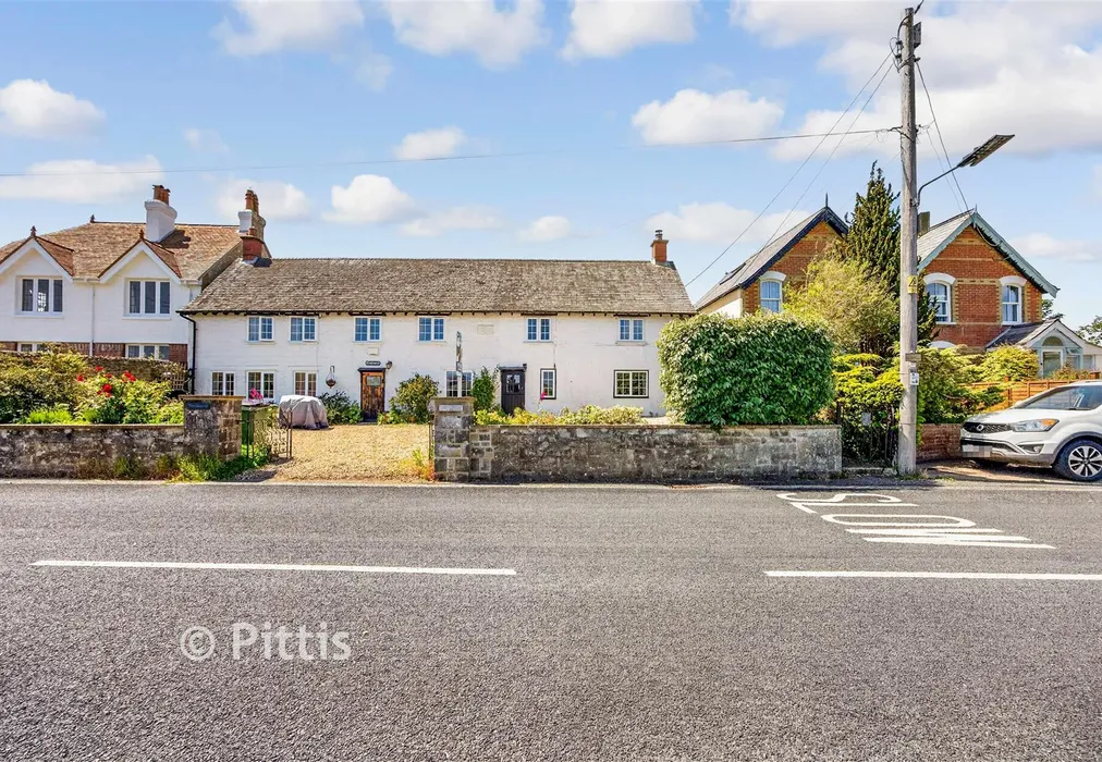 Street View - Victoria Road, Freshwater, Isle of Wight - Wards of Kent