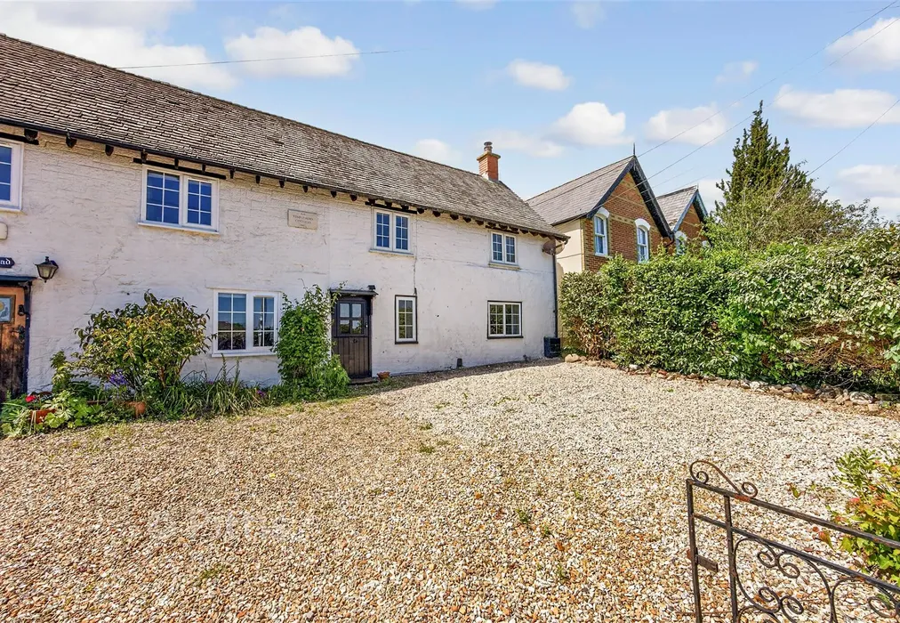 Front Elevation - Victoria Road, Freshwater, Isle of Wight - Wards of Kent