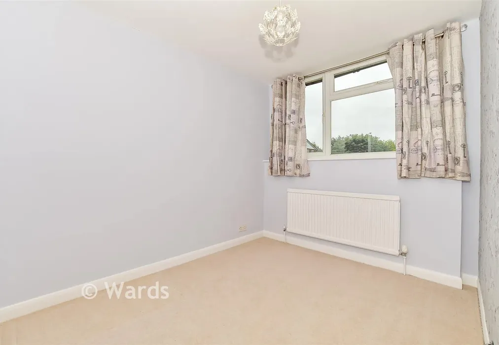 Bedroom 2 - Bankfields, Headcorn, Ashford, Kent - Wards of Kent