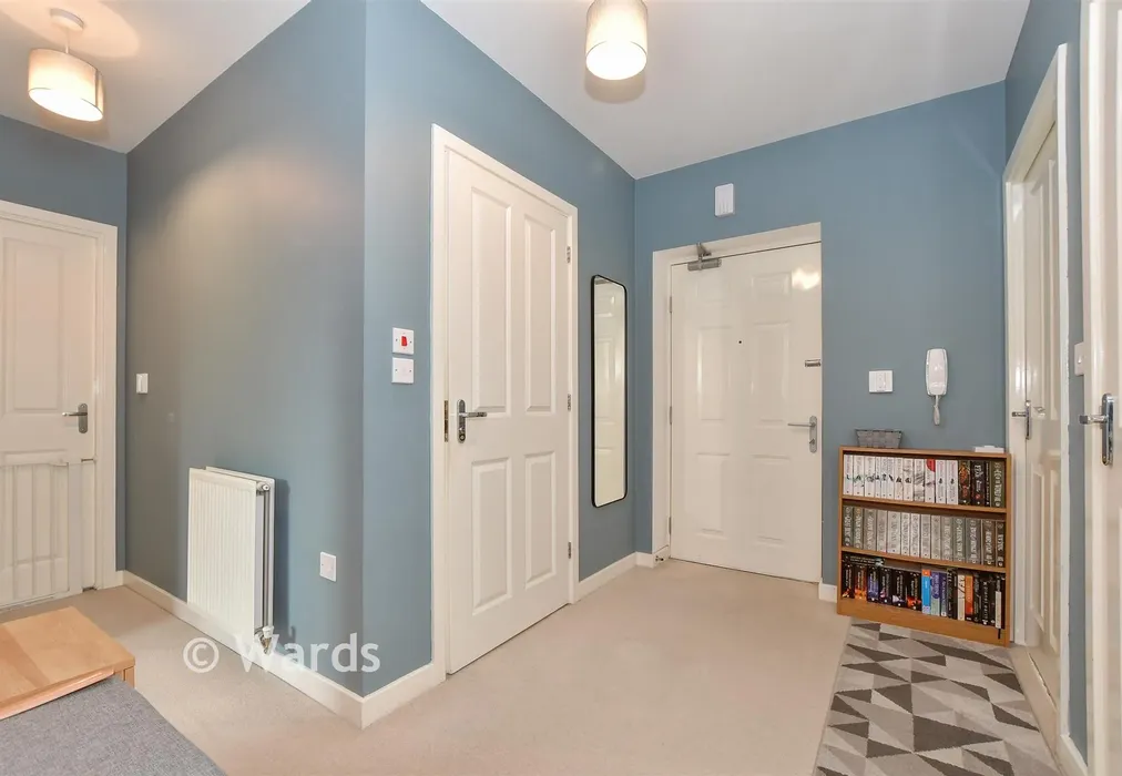 Entrance Hall - Fuggles Close, Headcorn, Kent - Wards of Kent