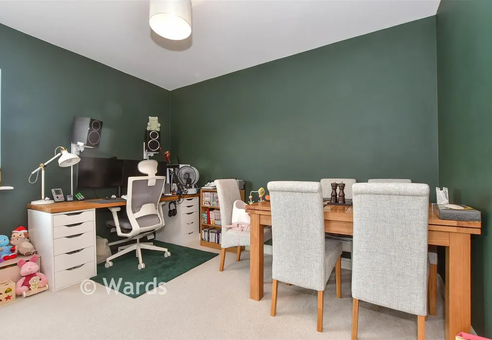 Lounge - Fuggles Close, Headcorn, Kent - Wards of Kent