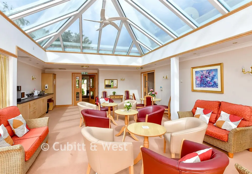 Internal Lifestyle Photograph - Fontwell Avenue, Chichester, West Sussex - Wards of Kent