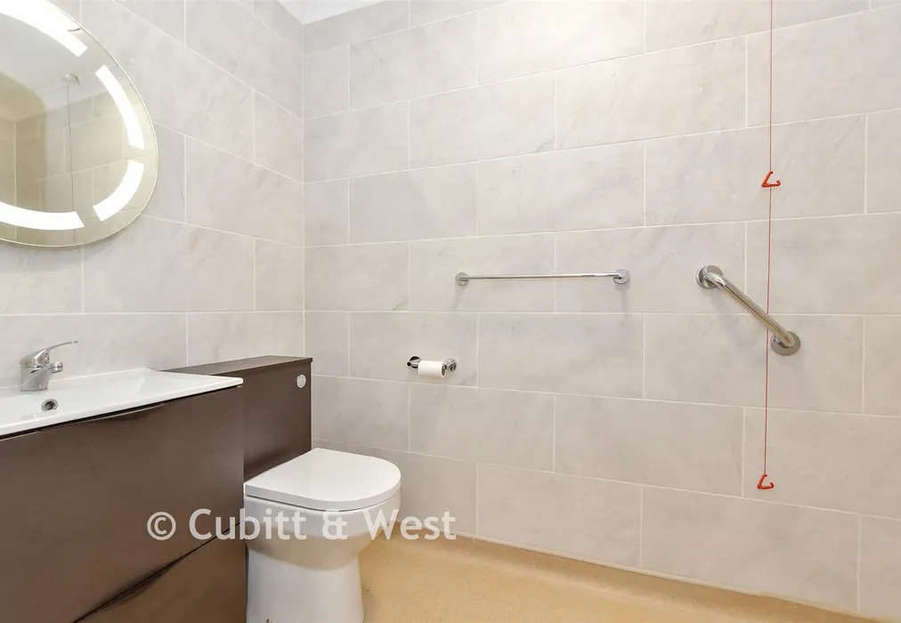 Wet Room - Fontwell Avenue, Chichester, West Sussex - Wards of Kent