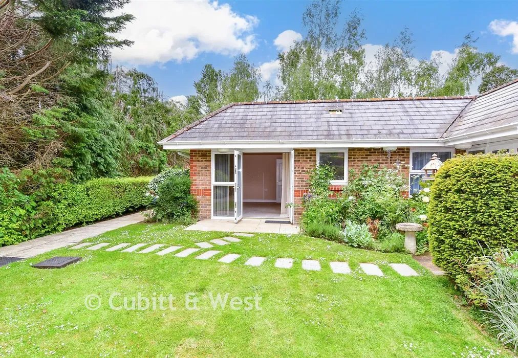 External Lifestyle Photograph - Fontwell Avenue, Chichester, West Sussex - Wards of Kent