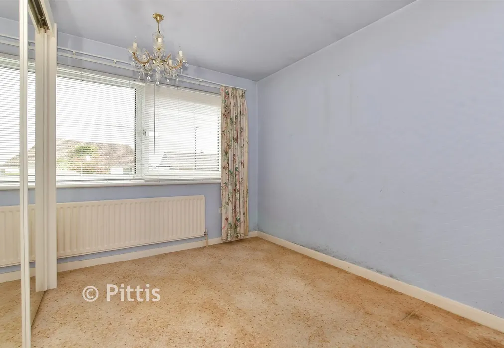 Bedroom 2 - Rowan Tree Drive, Seaview, Isle of Wight - Wards of Kent