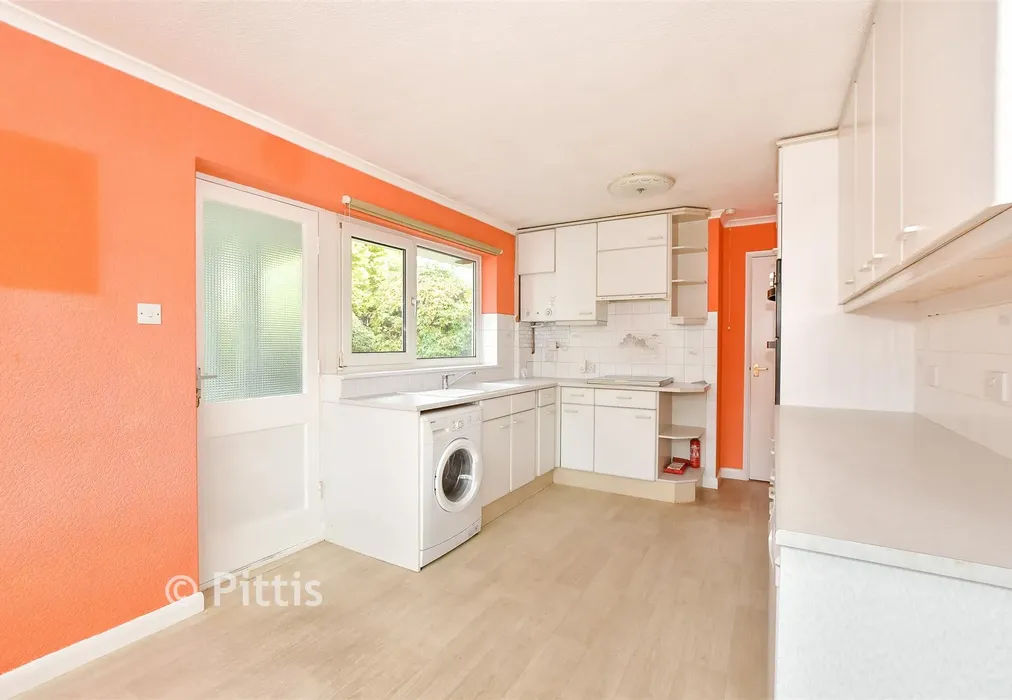 Kitchen/ Dining Area - Rowan Tree Drive, Seaview, Isle of Wight - Wards of Kent