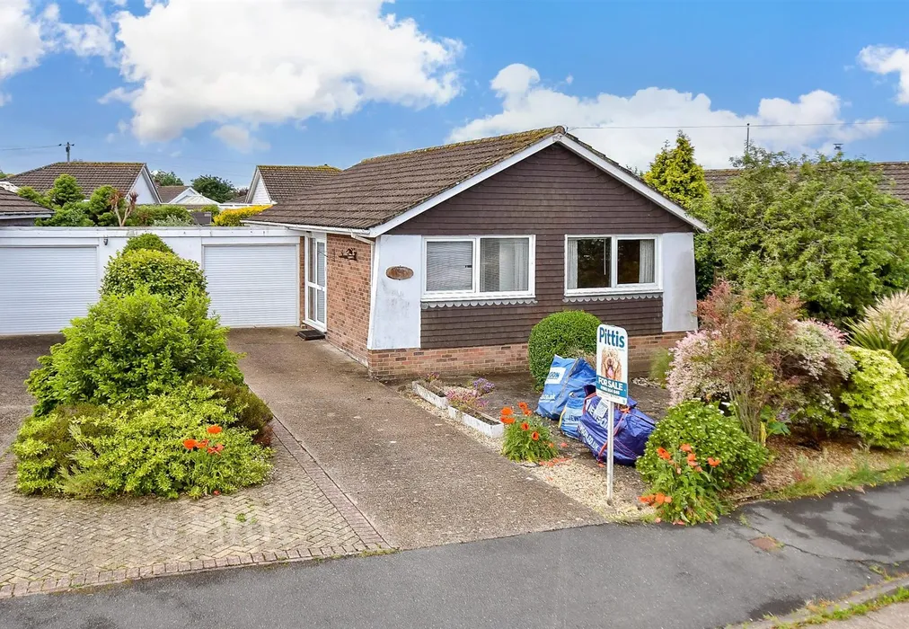 External (Web)* - Rowan Tree Drive, Seaview, Isle of Wight - Wards of Kent