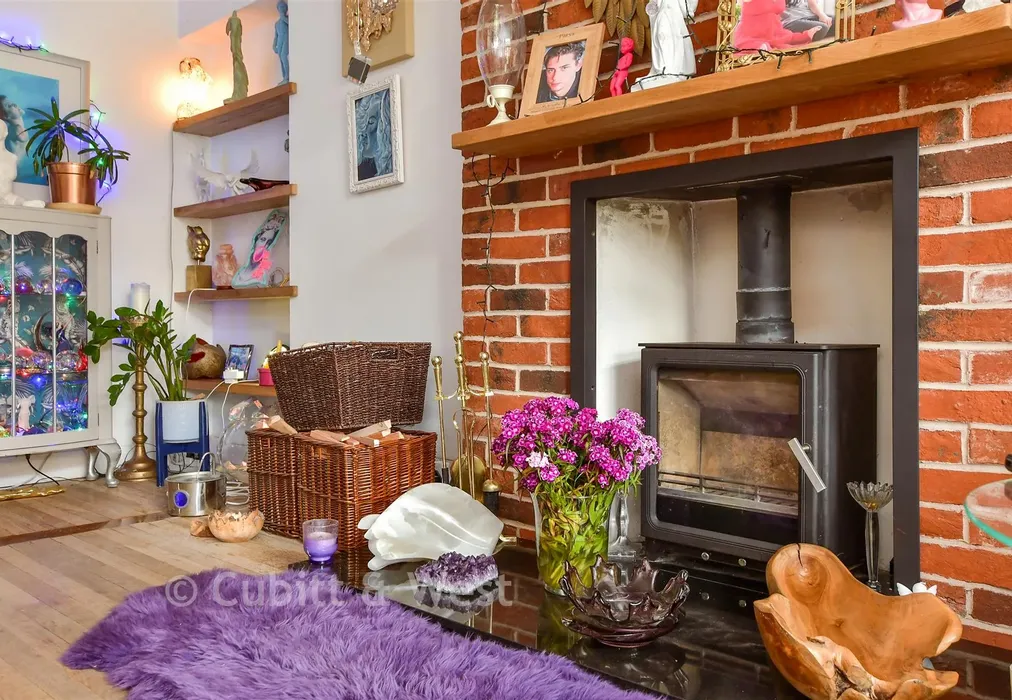 Internal Lifestyle Photograph* - Wallace Avenue, Worthing, West Sussex - Wards of Kent
