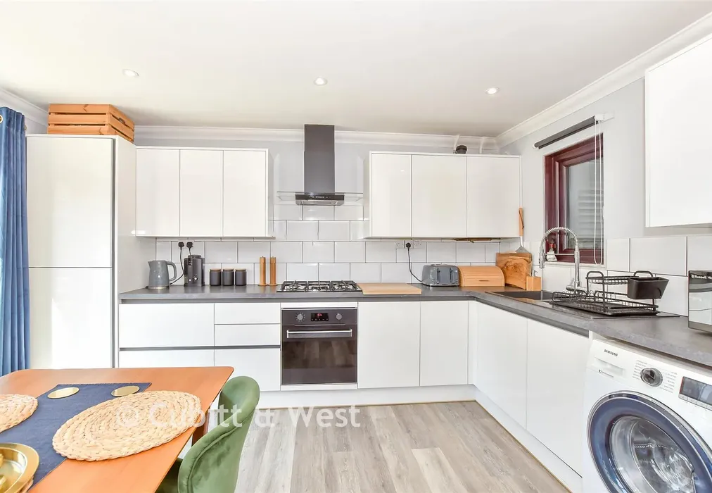Lounge/Diner/Kitchen - Martlet Close, Chichester, West Sussex - Wards of Kent