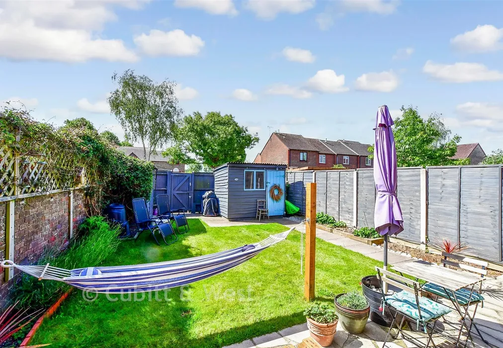 Rear Garden - Martlet Close, Chichester, West Sussex - Wards of Kent