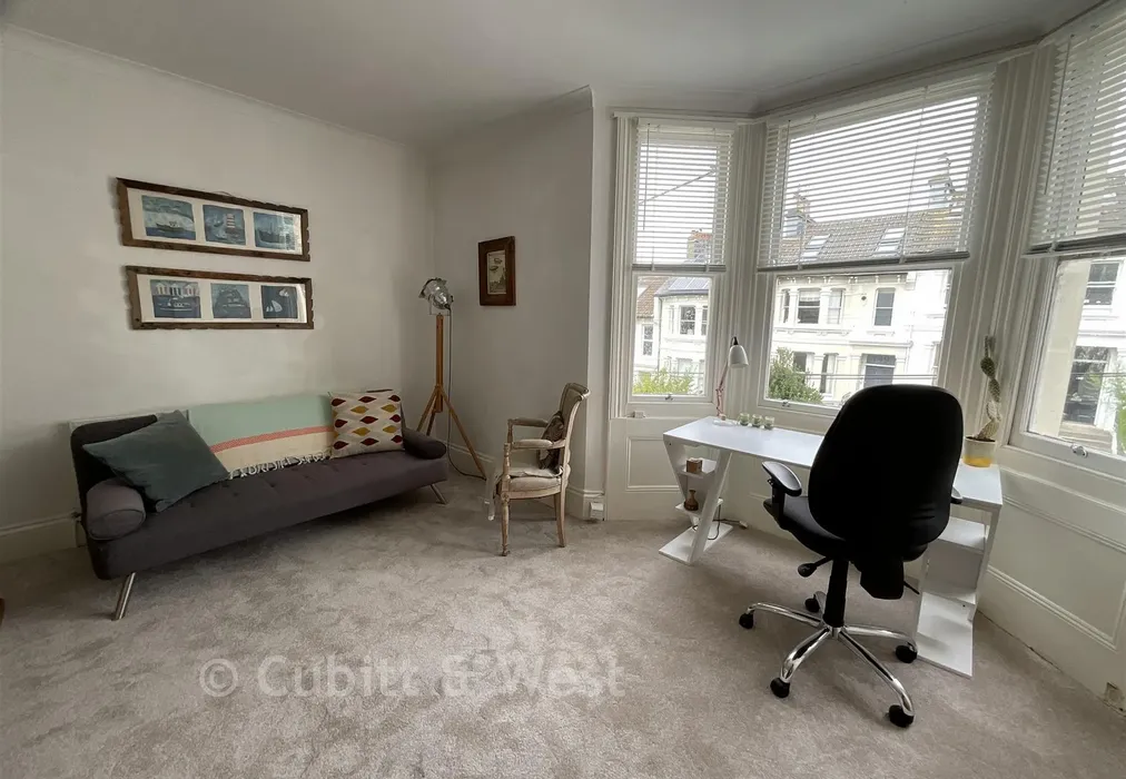 Lounge - Ditchling Rise, Brighton, East Sussex - Wards of Kent