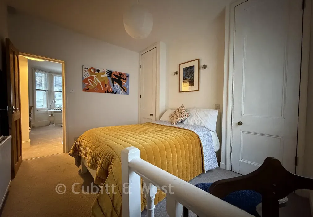 Bedroom - Ditchling Rise, Brighton, East Sussex - Wards of Kent