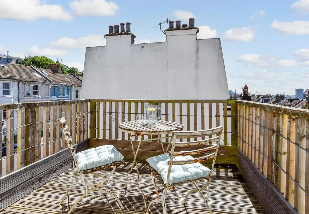 Balcony / Terrace - Ditchling Rise, Brighton, East Sussex - Wards of Kent