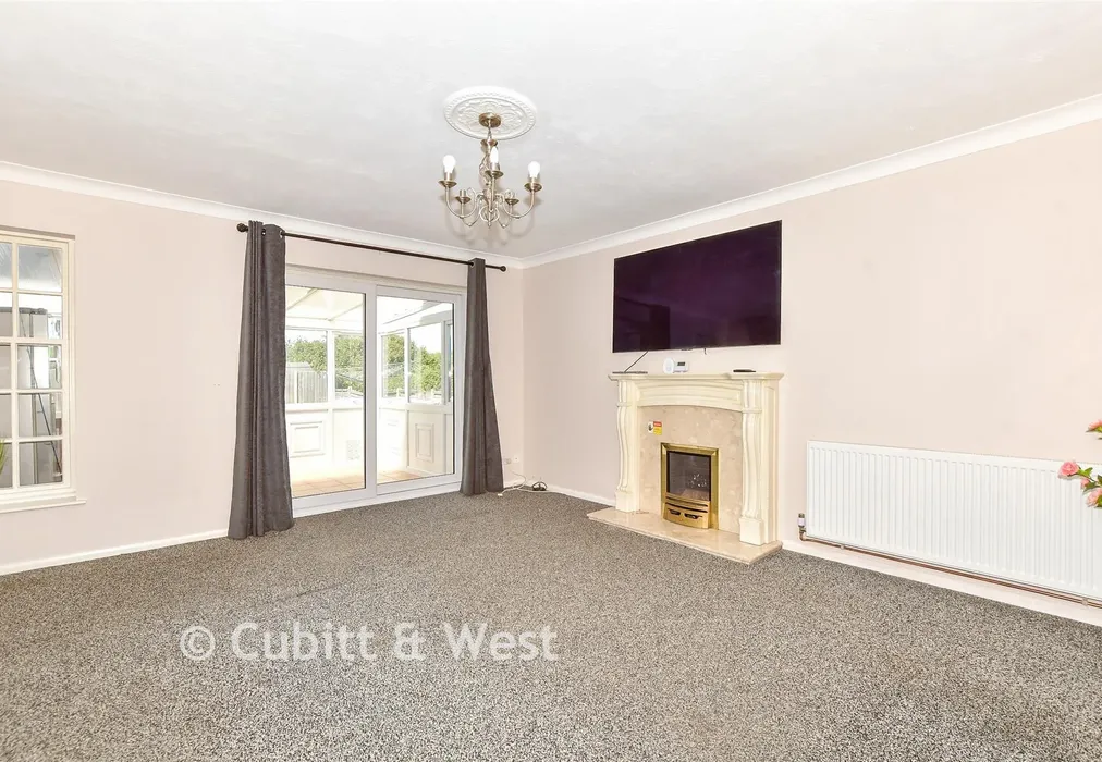 Sitting Room - Horsefield Road, Selsey, West Sussex - Wards of Kent