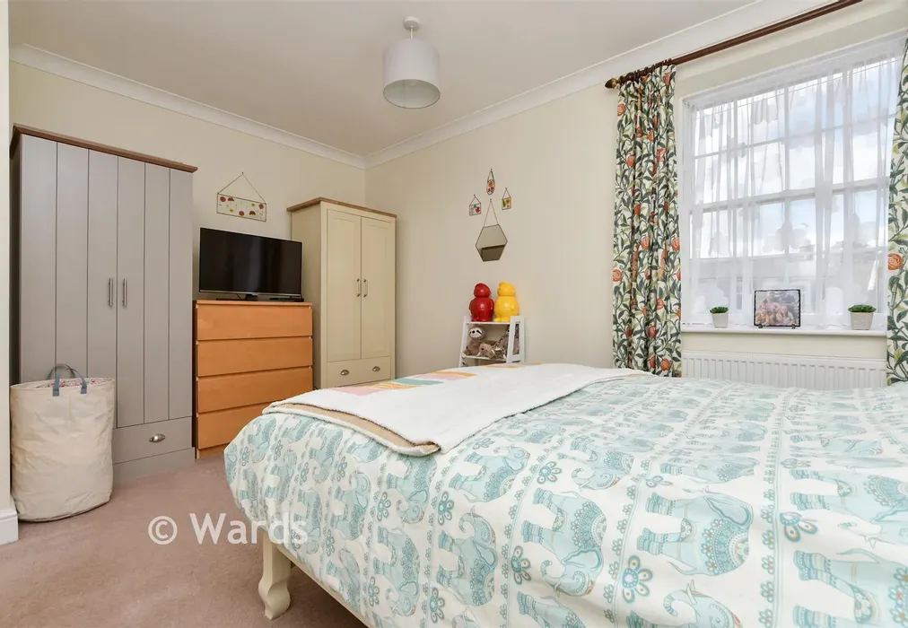 Bedroom 1 - High Street, St. Lawrence, Ramsgate, Kent - Wards of Kent