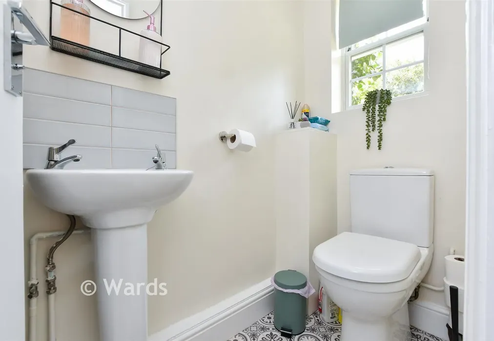 Cloakroom - High Street, St. Lawrence, Ramsgate, Kent - Wards of Kent