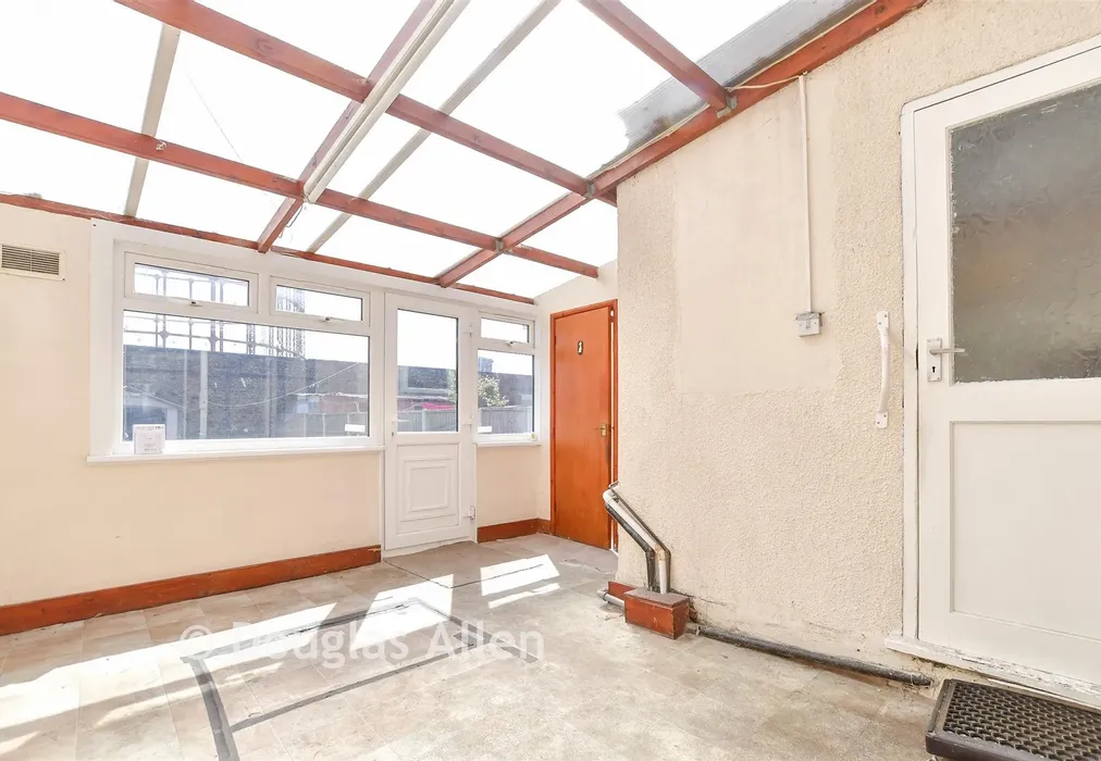 Conservatory - Leigh Road, London - Wards of Kent
