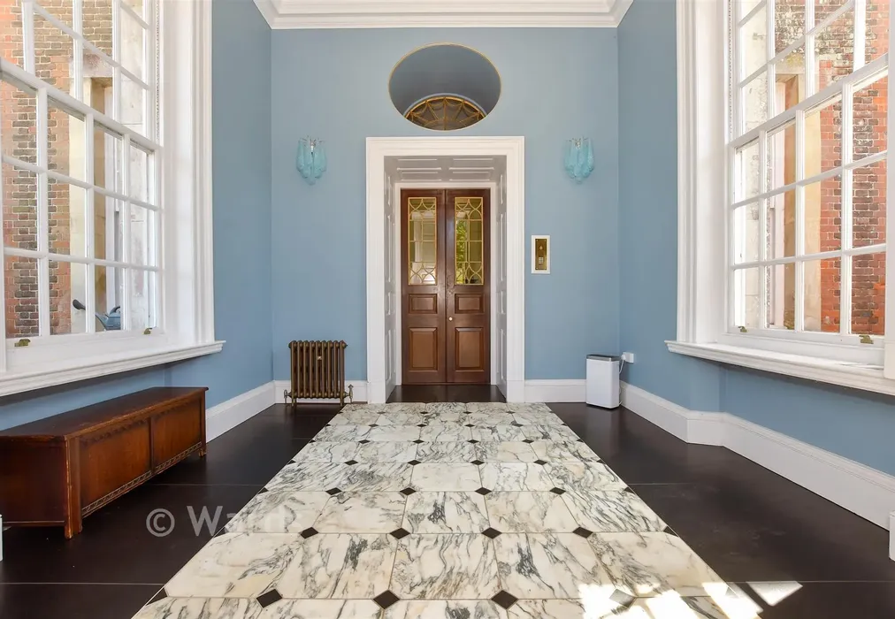 Internal Lifestyle Photograph - Waldershare, Waldershare, Kent - Wards of Kent