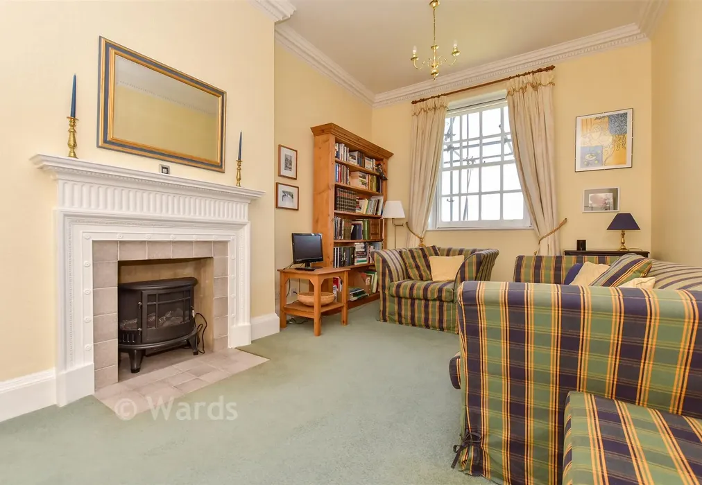 Lounge/ Diner - Waldershare, Waldershare, Kent - Wards of Kent