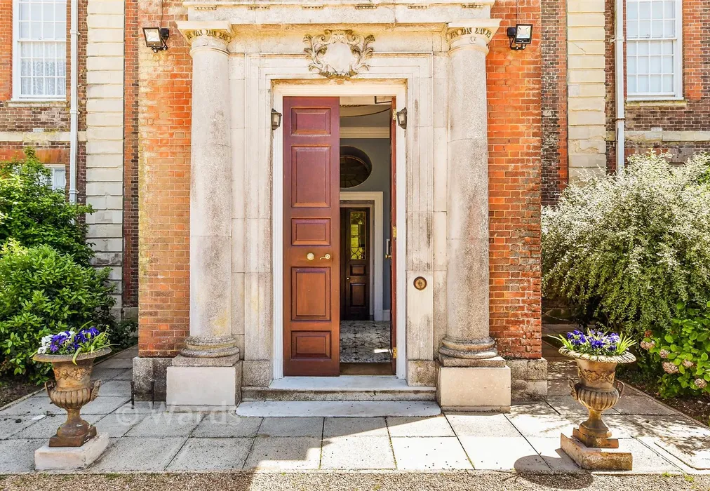 External Lifestyle Photograph - Waldershare, Waldershare, Kent - Wards of Kent