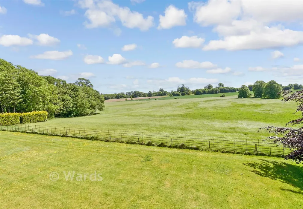 Views To Rear - Waldershare, Waldershare, Kent - Wards of Kent