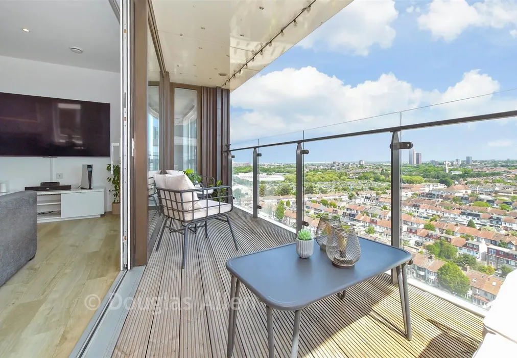Balcony / Terrace - Beck Square, Leyton - Wards of Kent