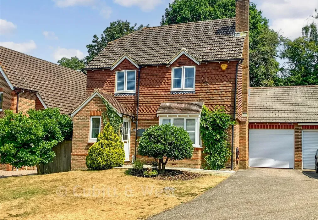 Front. - Rectory Close, Ashington, West Sussex - Wards of Kent
