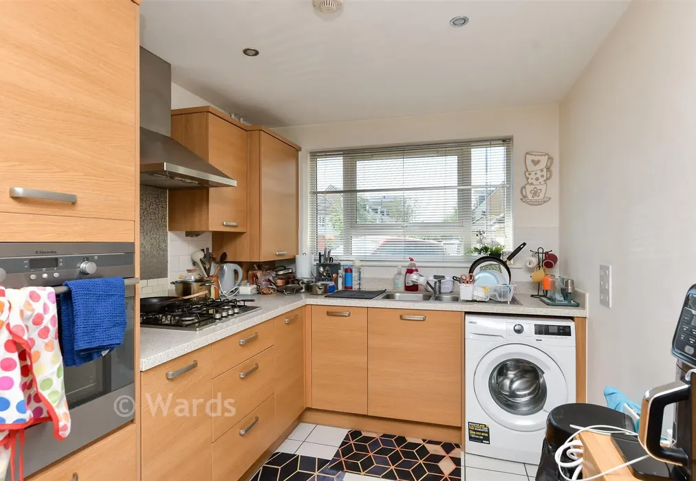 Kitchen - Observatory Way, Ramsgate, Kent - Wards of Kent