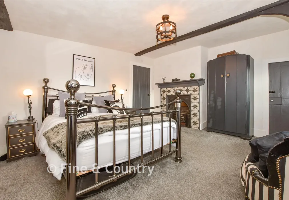 Principal Bedroom - High Street, Brenchley, Tonbridge, Kent - Wards of Kent
