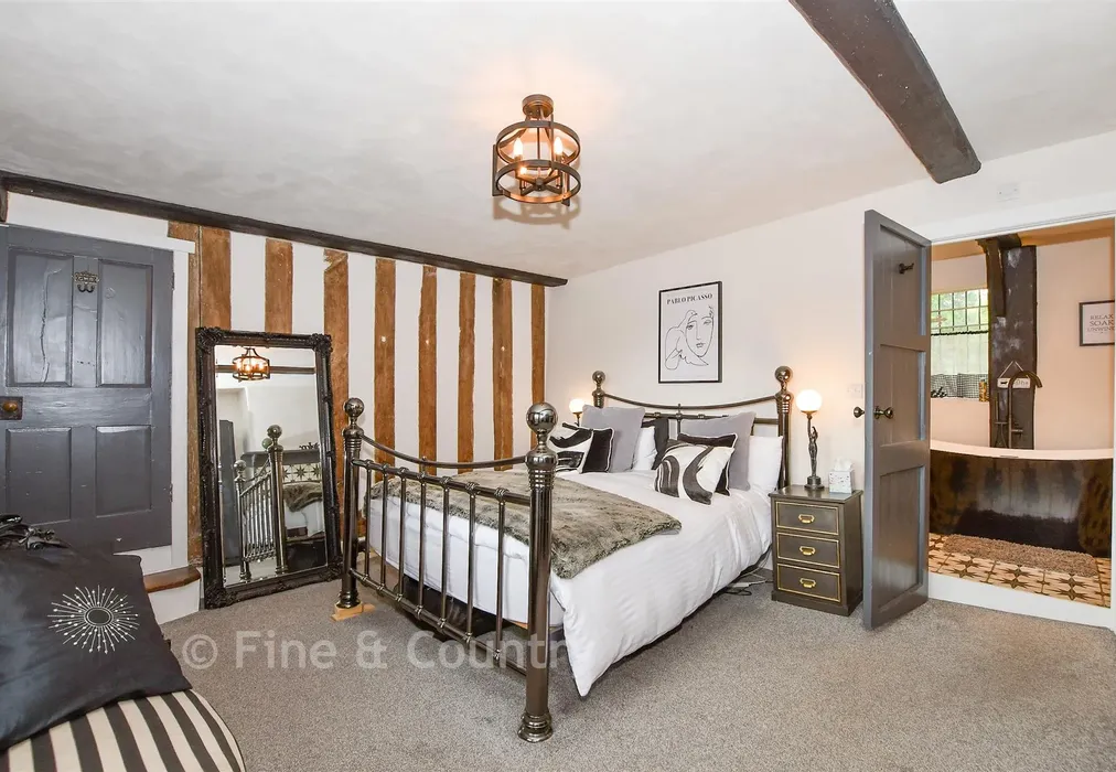 Principal Bedroom - High Street, Brenchley, Tonbridge, Kent - Wards of Kent