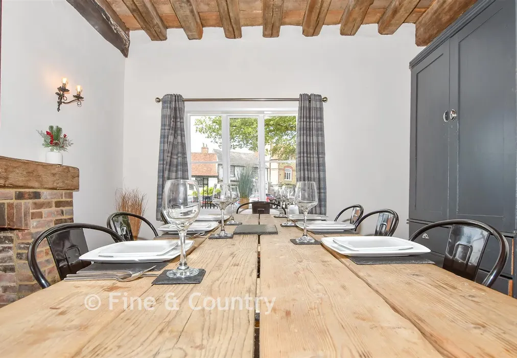 Internal Lifestyle Photograph - High Street, Brenchley, Tonbridge, Kent - Wards of Kent
