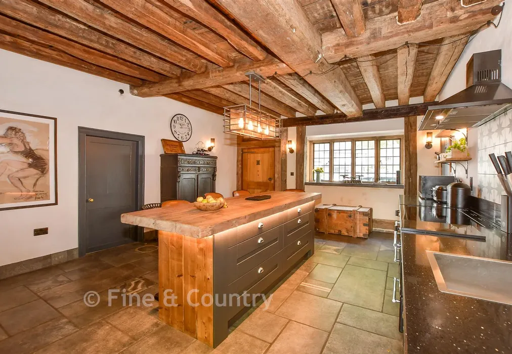 Kitchen/Breakfast Room - High Street, Brenchley, Tonbridge, Kent - Wards of Kent