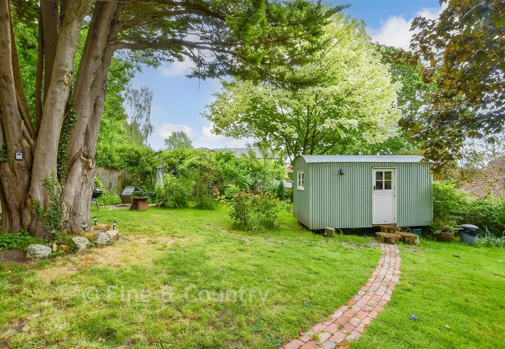 Rear Garden - High Street, Brenchley, Tonbridge, Kent - Wards of Kent