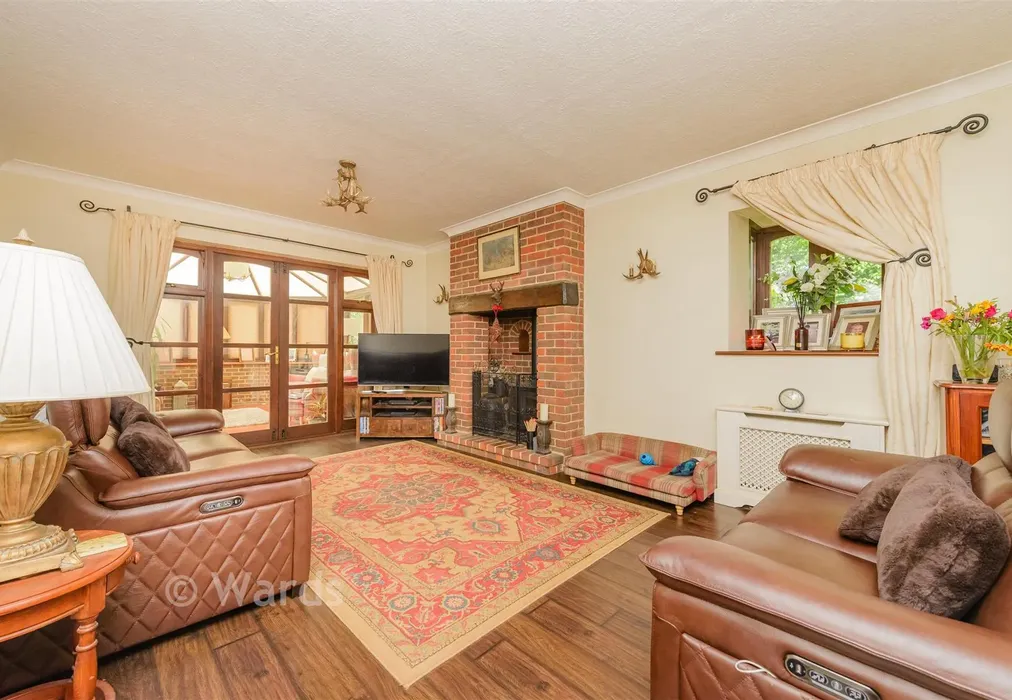Lounge - Millers Walk, Meopham, Kent - Wards of Kent