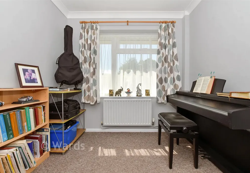 Bedroom 3 - St. Andrew's Gardens, Shepherdswell, Kent - Wards of Kent