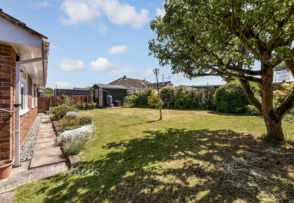 Rear Garden - St. Andrew's Gardens, Shepherdswell, Kent - Wards of Kent