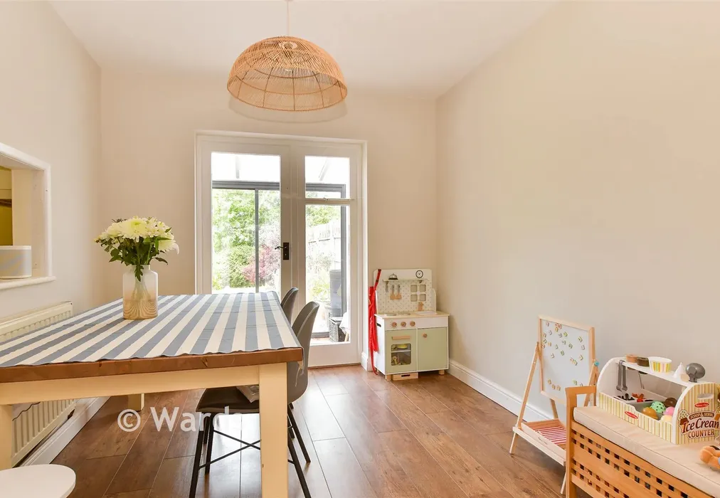 Dining Area - Cricketers Drive, Meopham, Kent - Wards of Kent