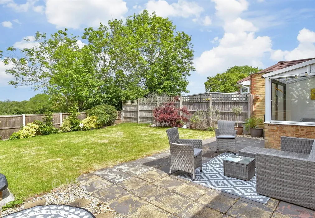 Rear Garden - Cricketers Drive, Meopham, Kent - Wards of Kent