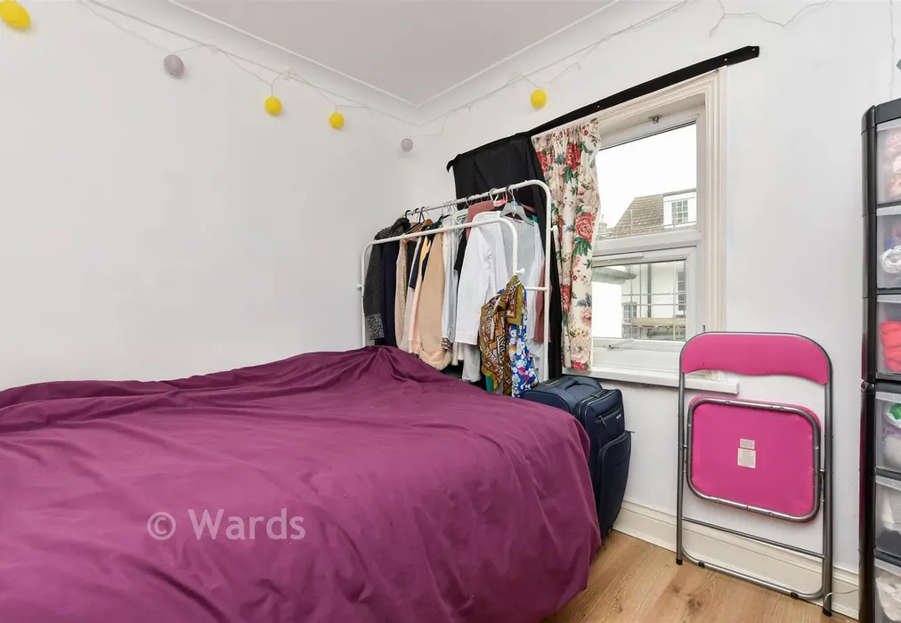 Bedroom 2 - High Street, Ramsgate, Kent - Wards of Kent